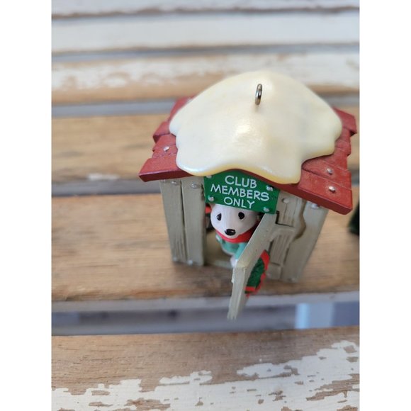 Hallmark clubhouse 1988 ornament bear Xmas holiday tree - Picture 2 of 9
